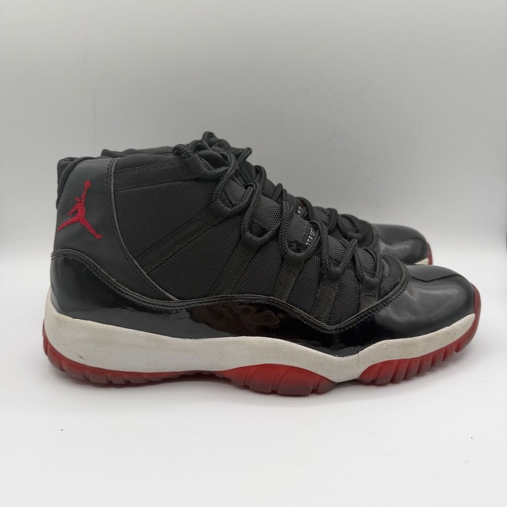 Air Jordan 11 XI Bred Retro 2001 Shoes Mens 10.5 Black Red Playoffs 136046-061